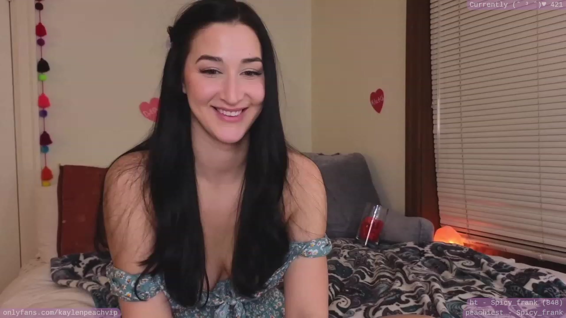 Gallery image thumbnail from KaylenPeach's myfreecams stream on, 02/01/2023, 05:20 image 1 of 20