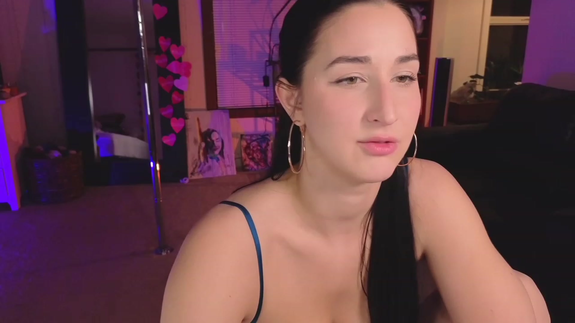 Gallery image thumbnail from KaylenPeach's myfreecams stream on, 02/11/2023, 03:28 image 5 of 20