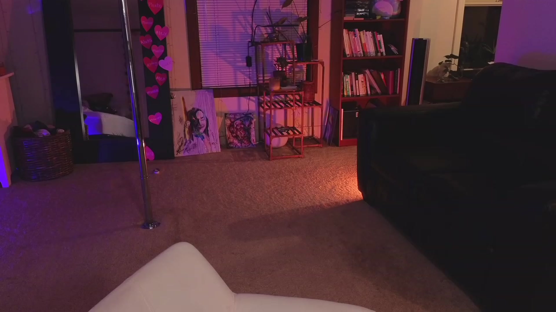 Gallery image thumbnail from KaylenPeach's myfreecams stream on, 02/11/2023, 04:24 image 13 of 20