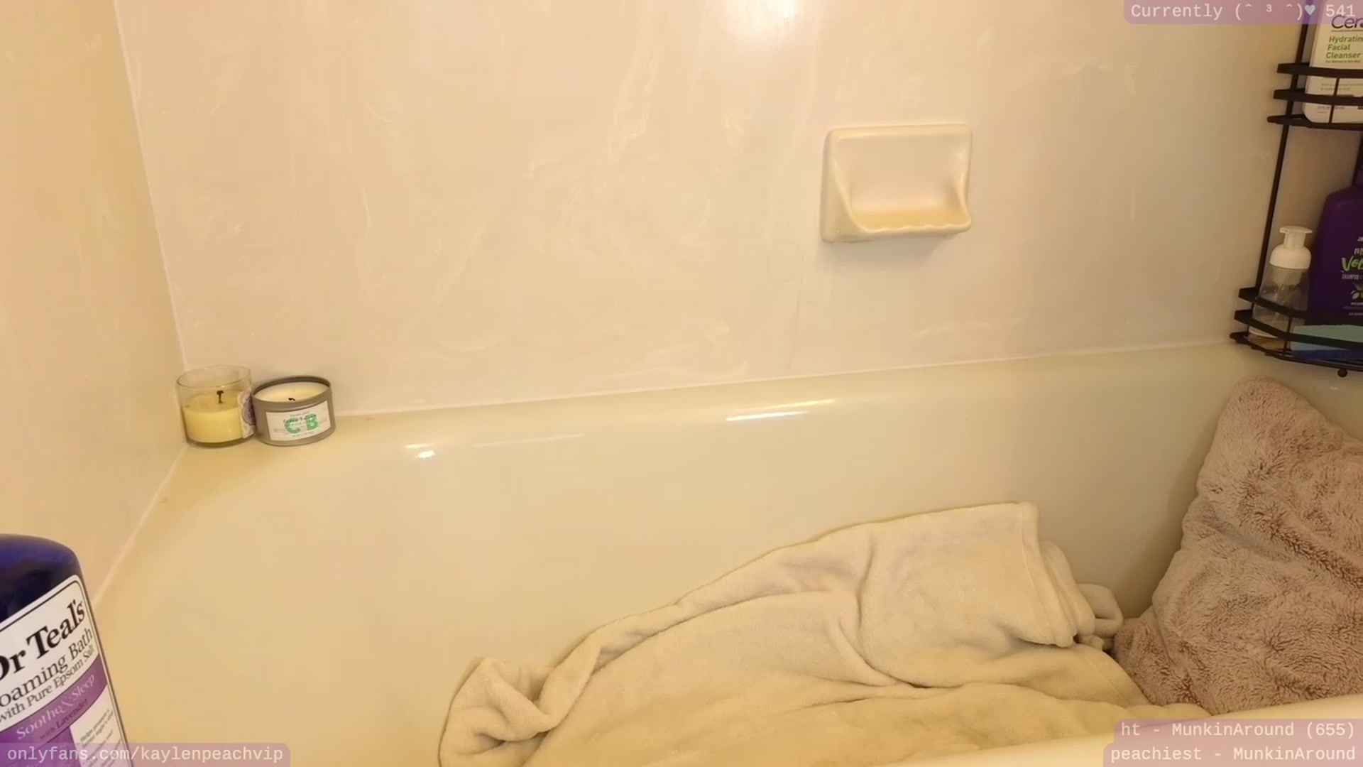Gallery image thumbnail from KaylenPeach's myfreecams stream on, 02/15/2023, 03:53 image 2 of 20