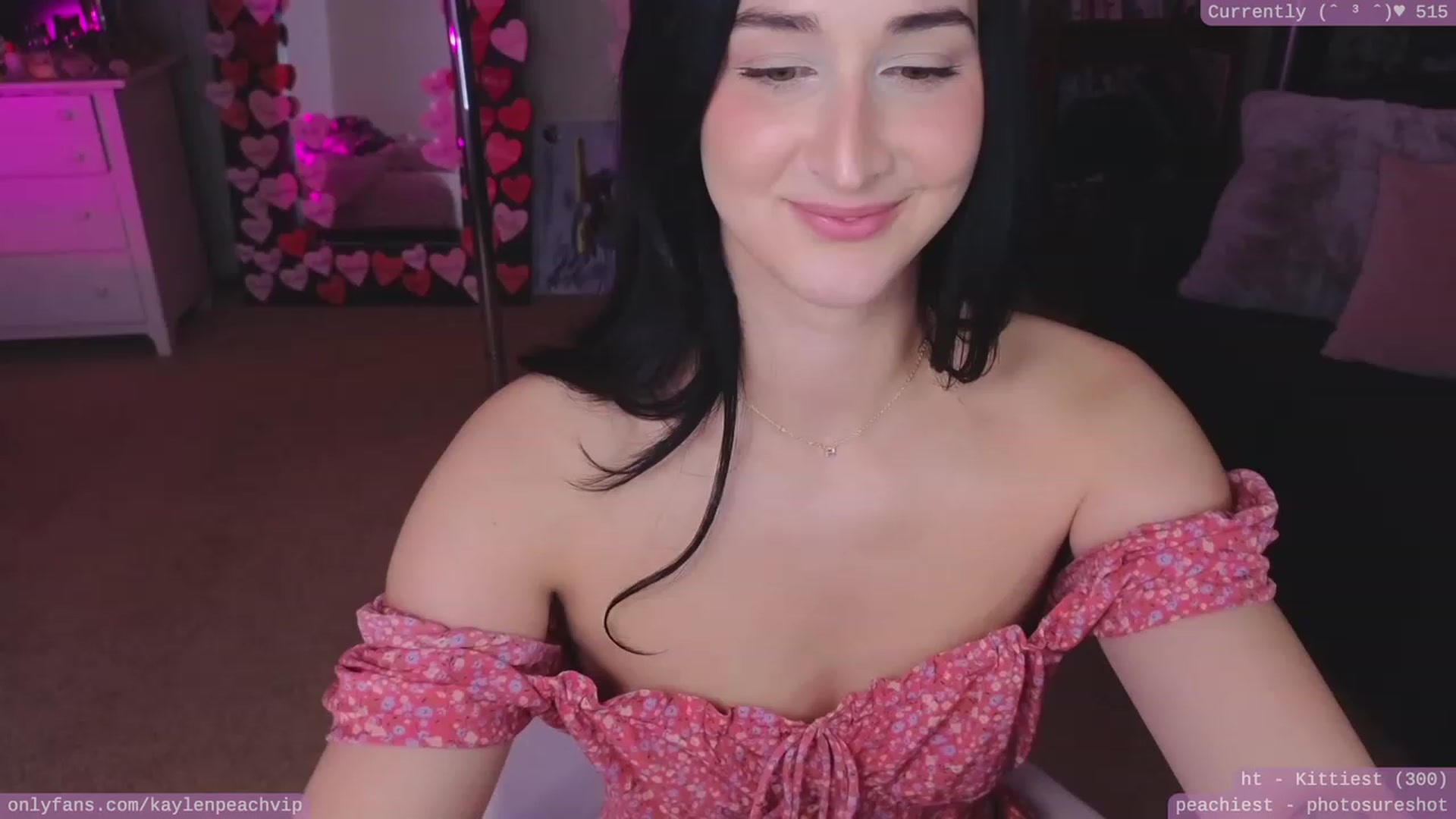 Gallery image thumbnail from KaylenPeach's myfreecams stream on, 03/01/2023, 04:58 image 2 of 20