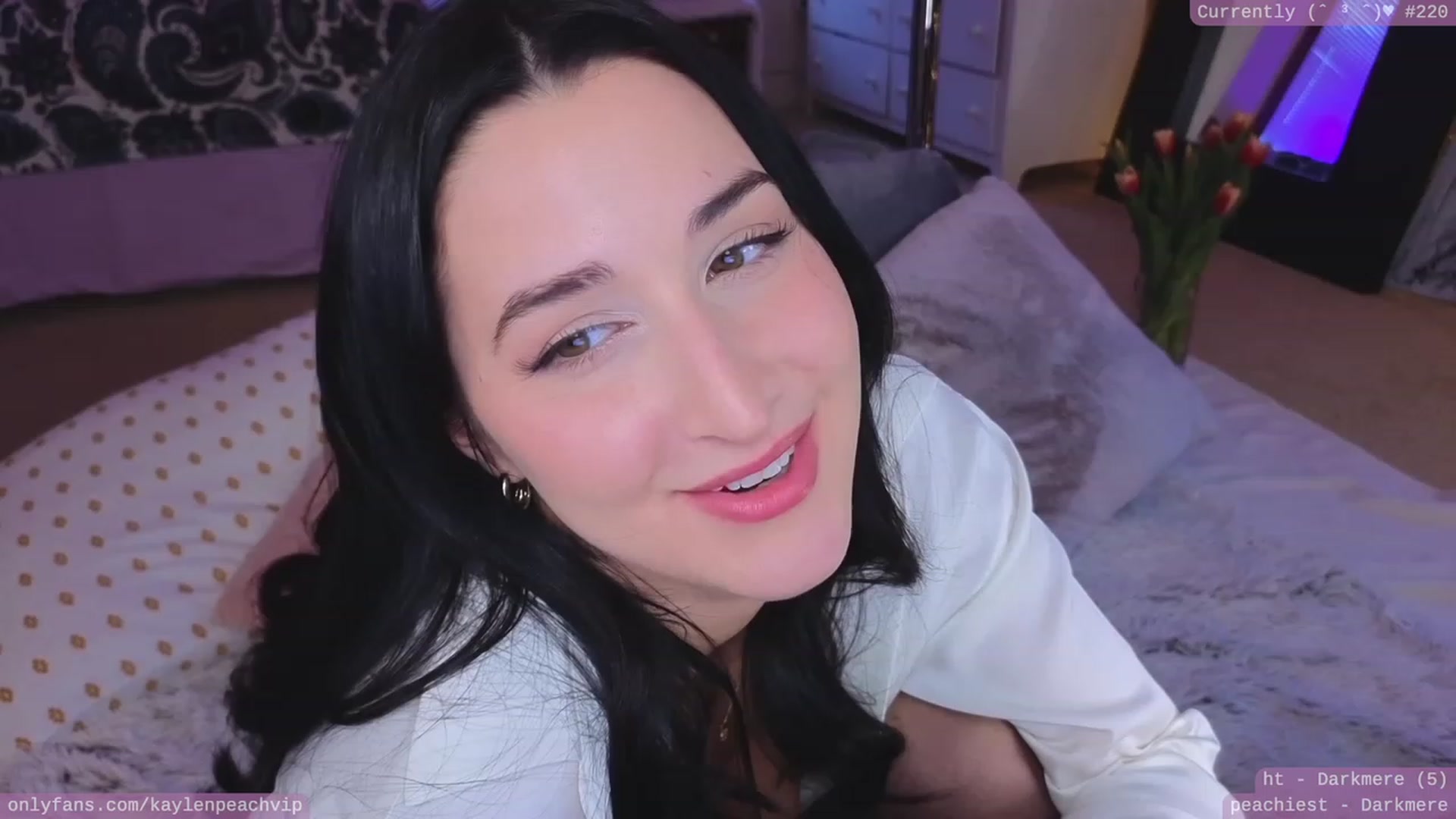 Gallery image thumbnail from KaylenPeach's myfreecams stream on, 03/28/2023, 03:38 image 5 of 20