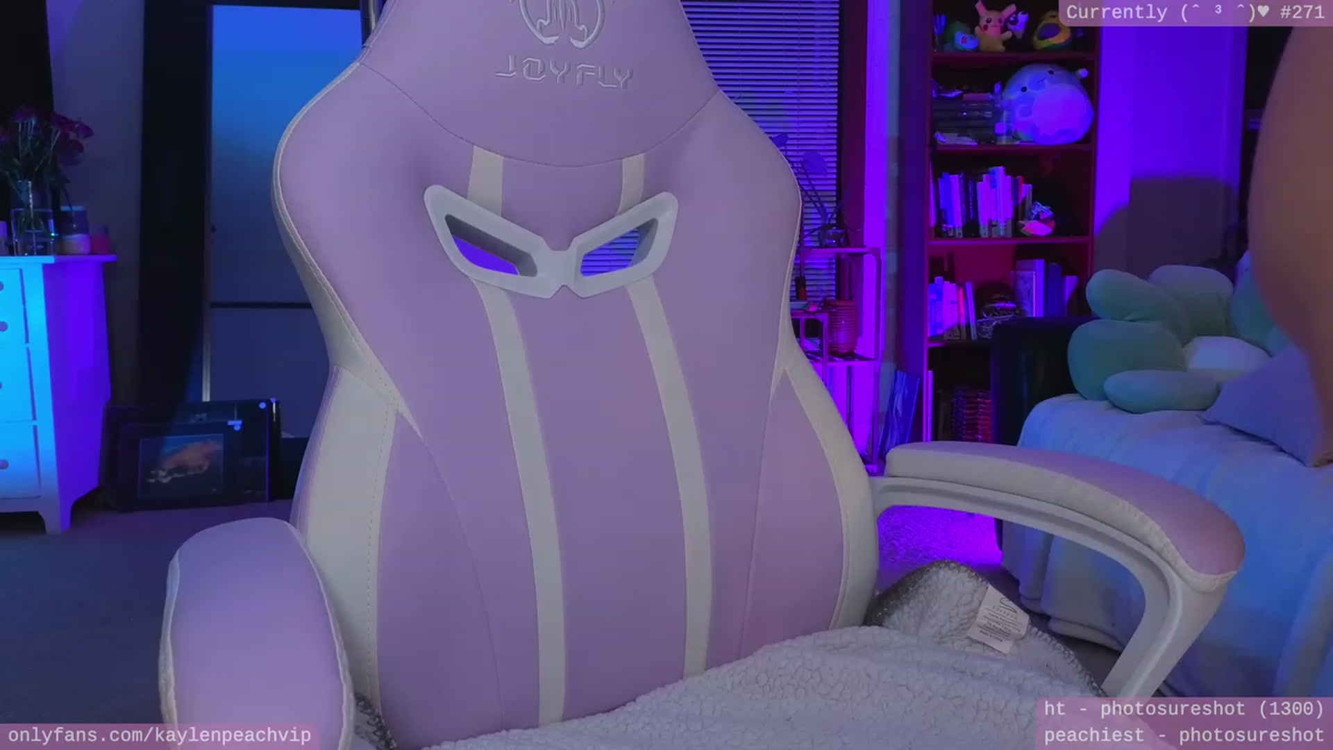 Gallery image thumbnail from KaylenPeach's myfreecams stream on, 05/25/2023, 04:58 image 13 of 20