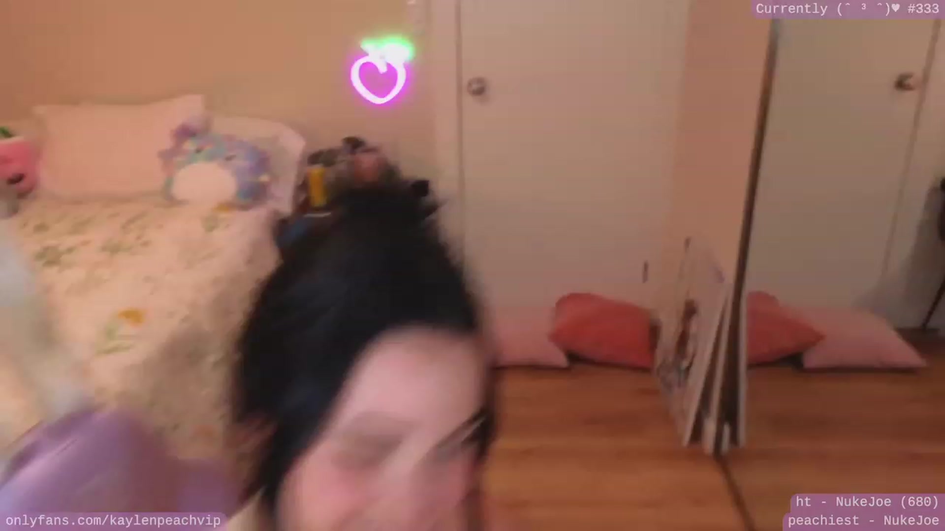 Gallery image thumbnail from KaylenPeach's myfreecams stream on, 08/05/2023, 02:43 image 5 of 20
