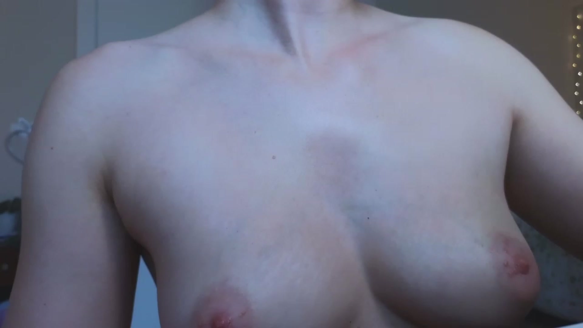 Gallery image thumbnail from KaylenPeach's myfreecams stream on, 10/01/2023, 22:05 image 14 of 20
