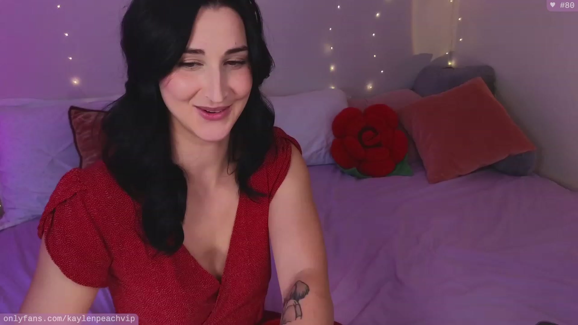 Gallery image thumbnail from KaylenPeach's myfreecams stream on, 10/29/2023, 23:31 image 13 of 20
