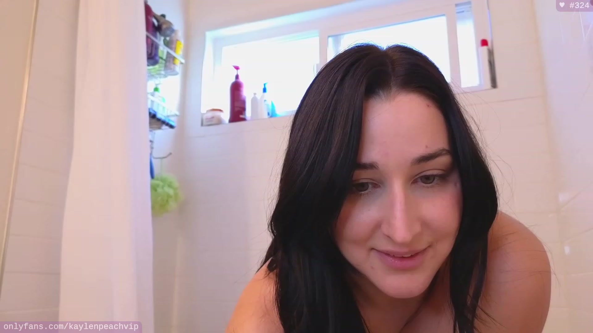 Gallery image thumbnail from KaylenPeach's myfreecams stream on, 11/30/2023, 23:01 image 15 of 20