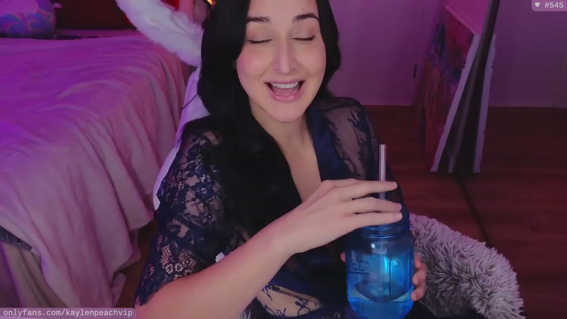 Gallery image thumbnail from KaylenPeach's myfreecams stream on, 12/05/2023, 04:46 image 13 of 20