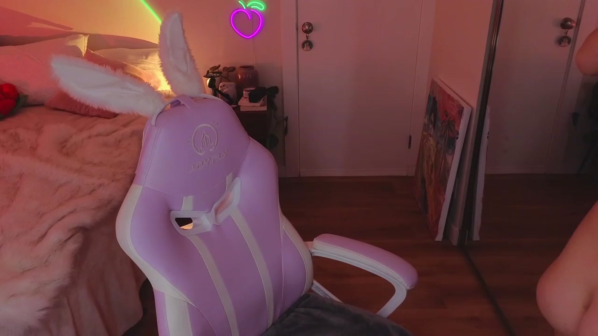 Gallery image thumbnail from KaylenPeach's myfreecams stream on, 01/02/2024, 03:59 image 14 of 20