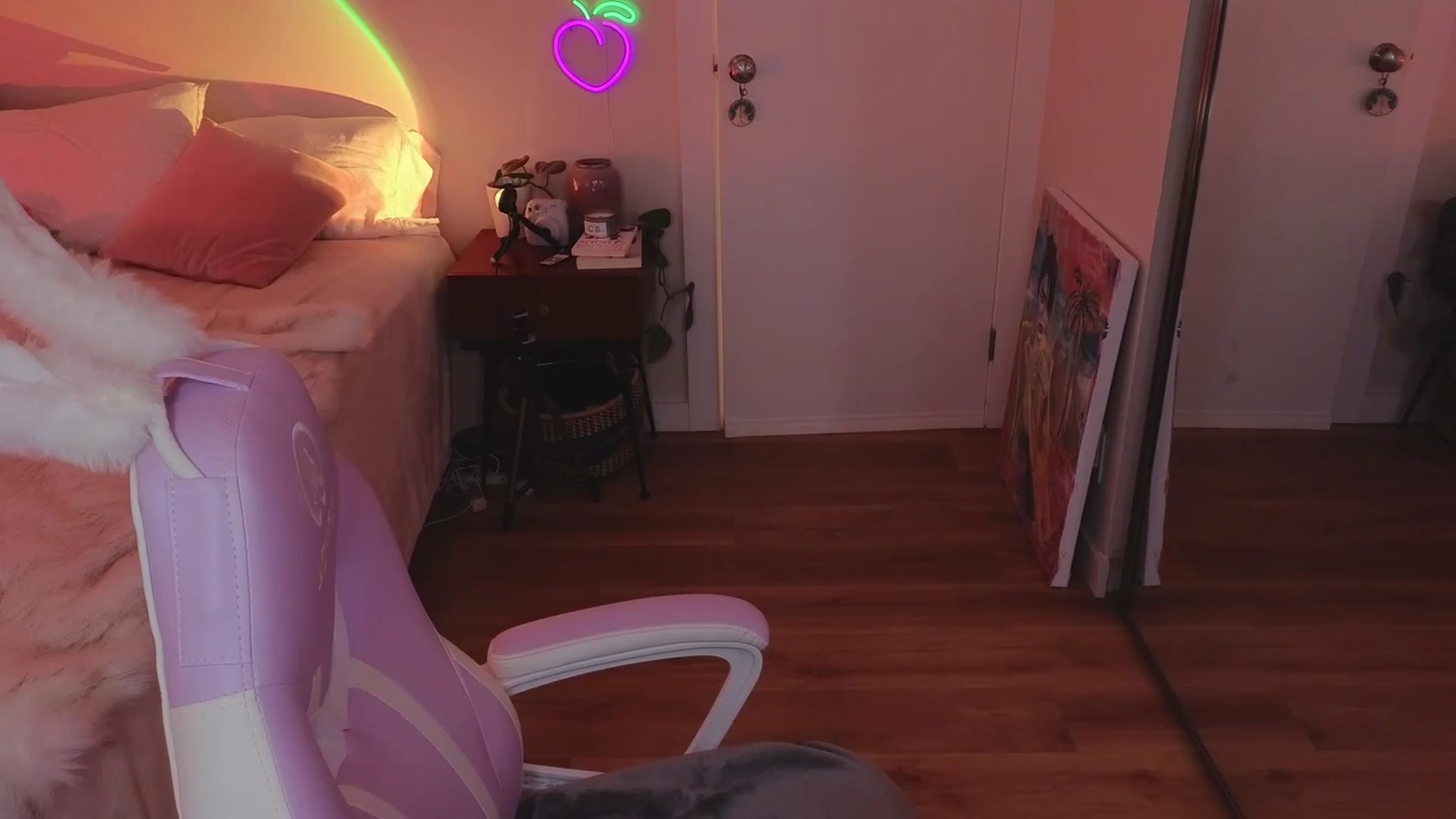 Gallery image thumbnail from KaylenPeach's myfreecams stream on, 01/02/2024, 04:51 image 8 of 20