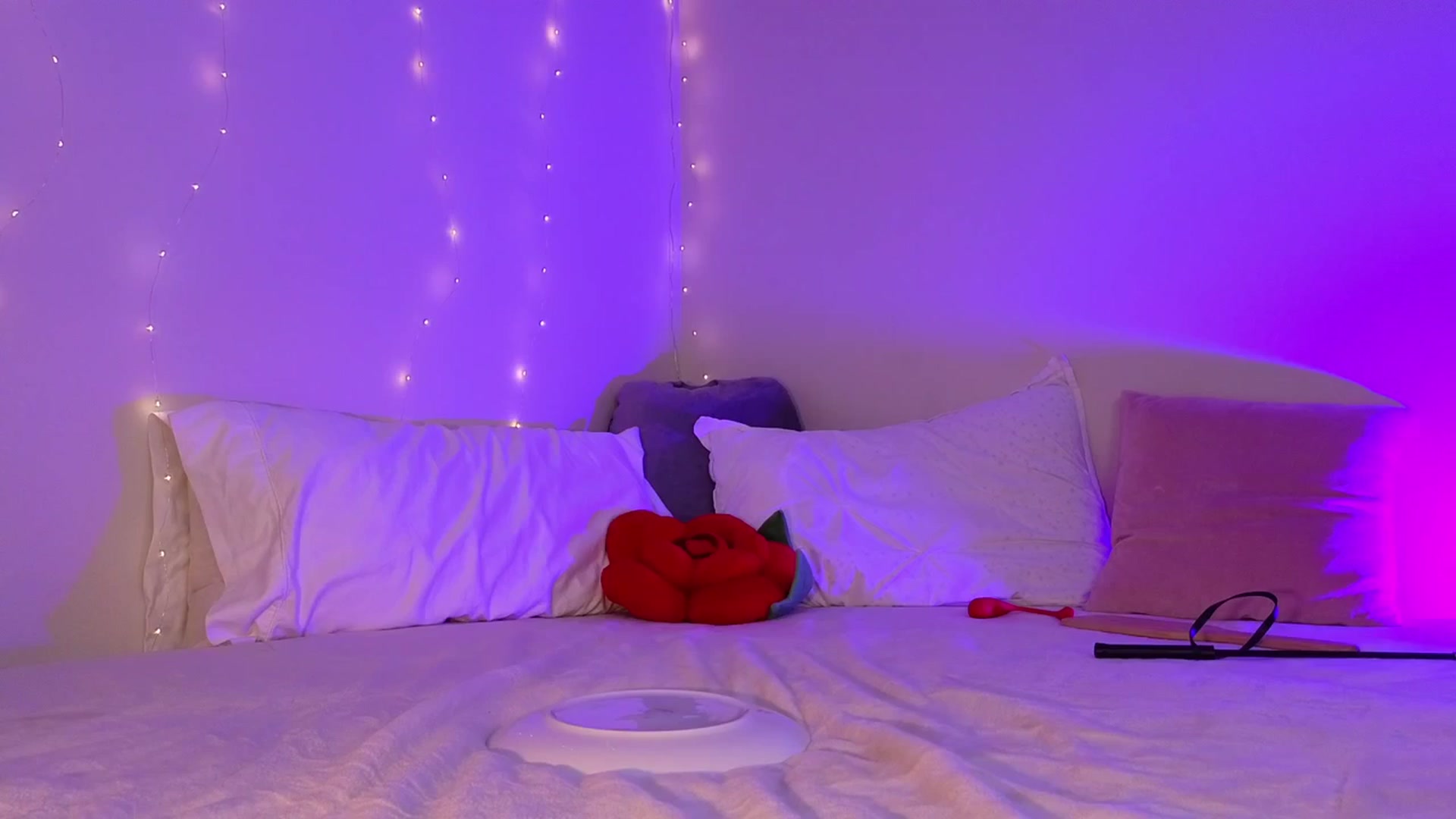 Gallery image thumbnail from KaylenPeach's myfreecams stream on, 01/19/2024, 07:22 image 1 of 20