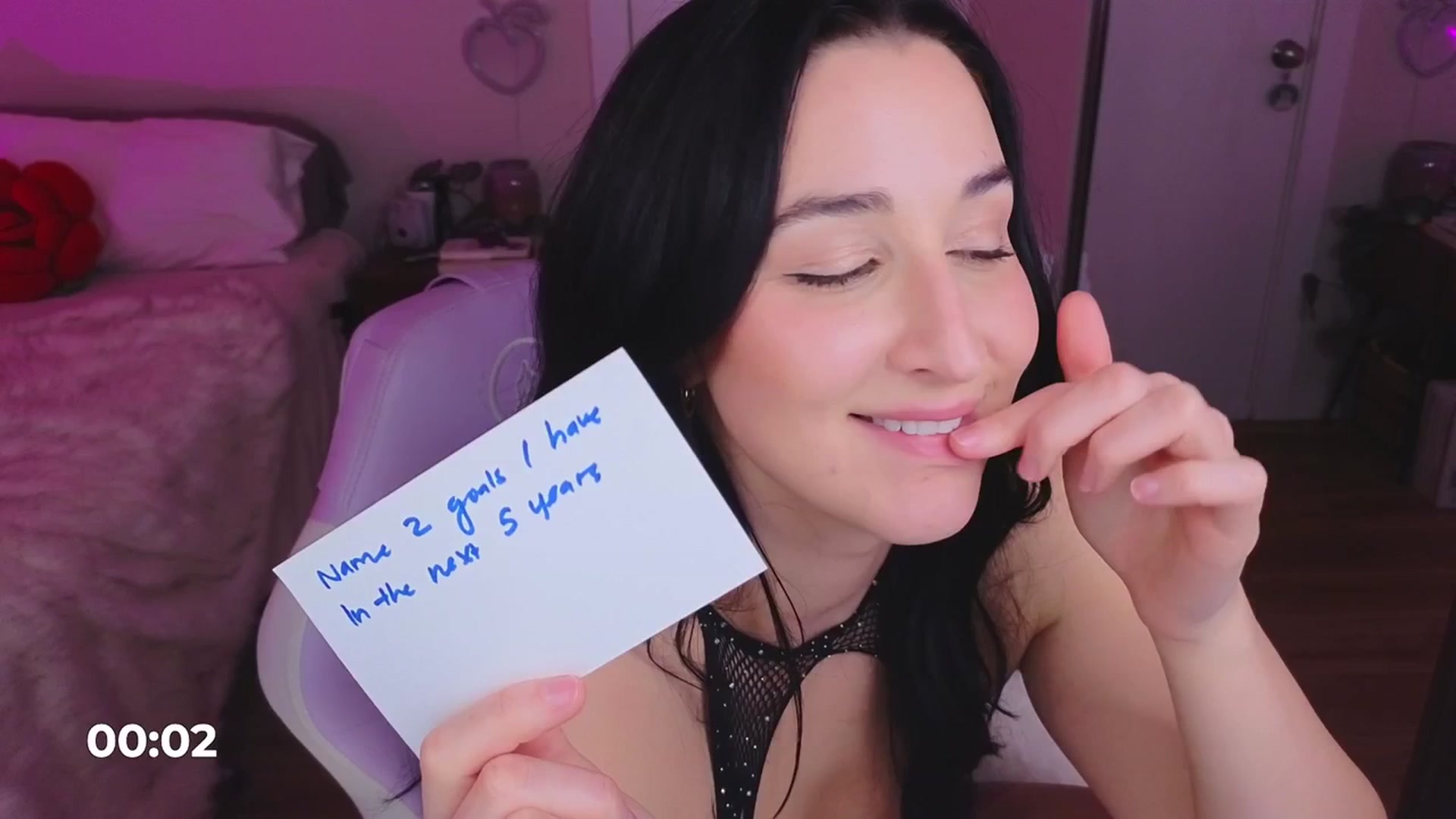 Gallery image thumbnail from KaylenPeach's myfreecams stream on, 01/25/2024, 05:35 image 13 of 20