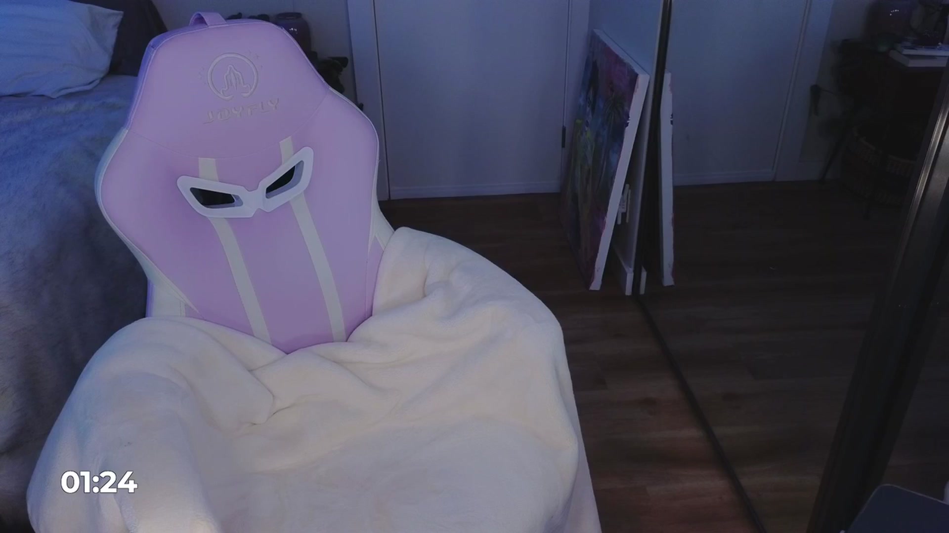 Gallery image thumbnail from KaylenPeach's myfreecams stream on, 01/26/2024, 05:07 image 6 of 20