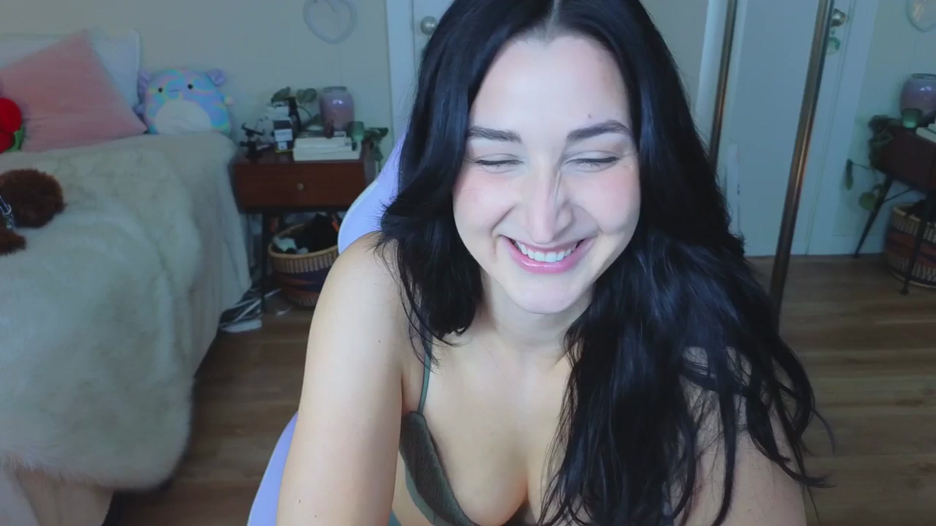 Gallery image thumbnail from KaylenPeach's myfreecams stream on, 01/30/2024, 23:32 image 2 of 20