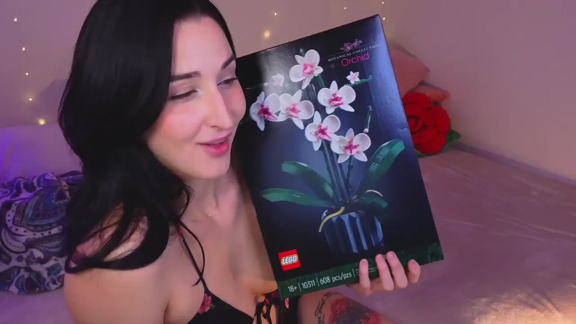 Gallery image thumbnail from KaylenPeach's myfreecams stream on, 02/09/2024, 03:40 image 10 of 20