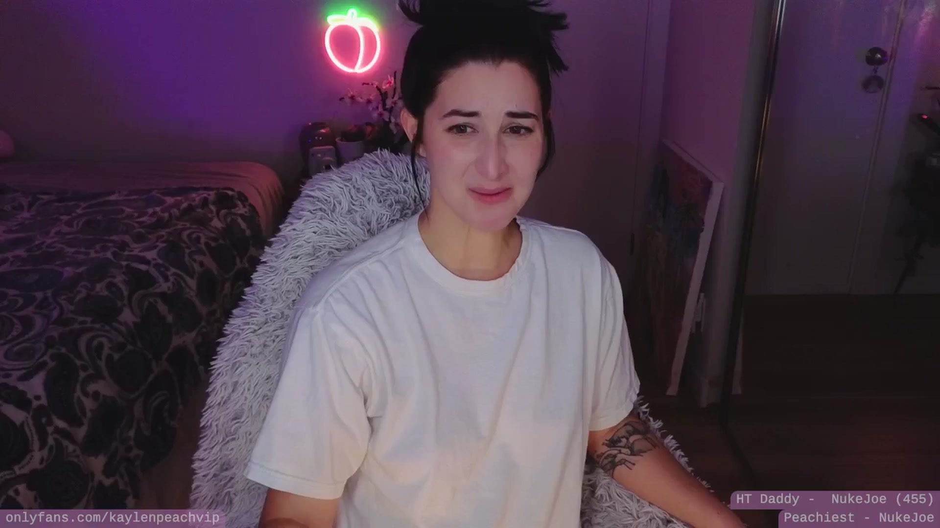 Gallery image thumbnail from KaylenPeach's myfreecams stream on, 03/08/2024, 05:47 image 3 of 20