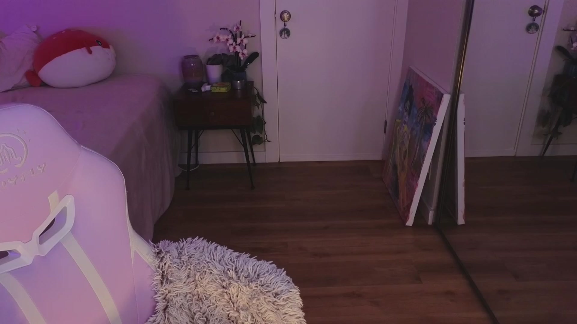 Gallery image thumbnail from KaylenPeach's myfreecams stream on, 04/03/2024, 03:30 image 7 of 20