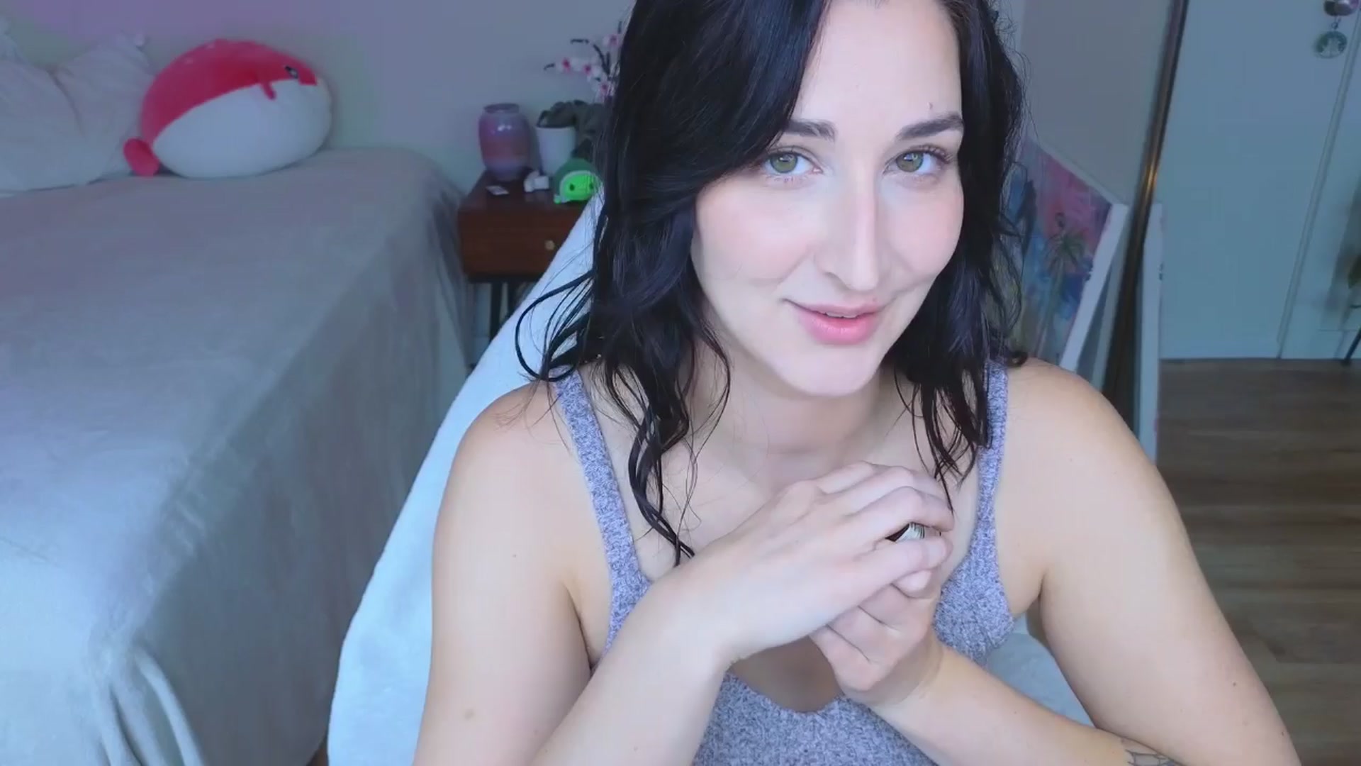Gallery image thumbnail from KaylenPeach's myfreecams stream on, 04/03/2024, 20:20 image 12 of 20