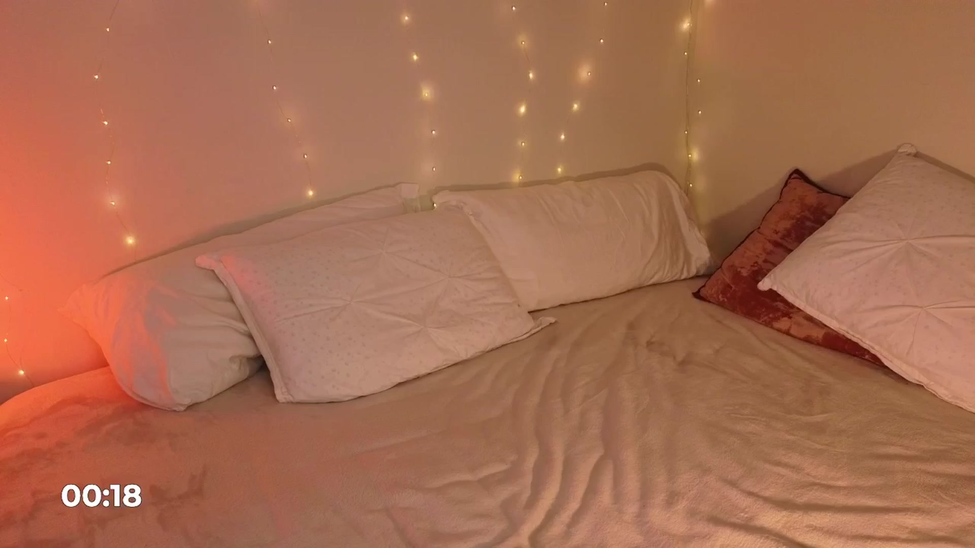 Gallery image thumbnail from KaylenPeach's myfreecams stream on, 04/16/2024, 04:41 image 9 of 20