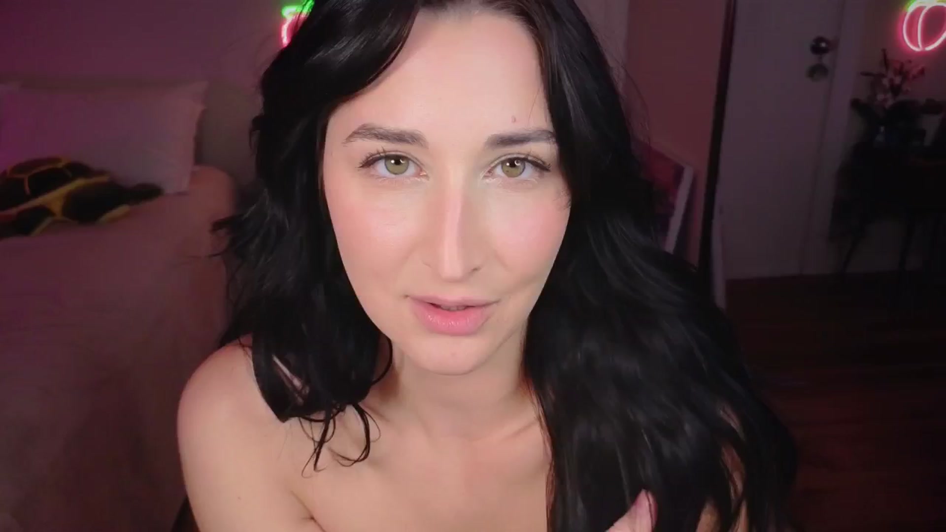 Gallery image thumbnail from KaylenPeach's myfreecams stream on, 04/23/2024, 04:14 image 2 of 20