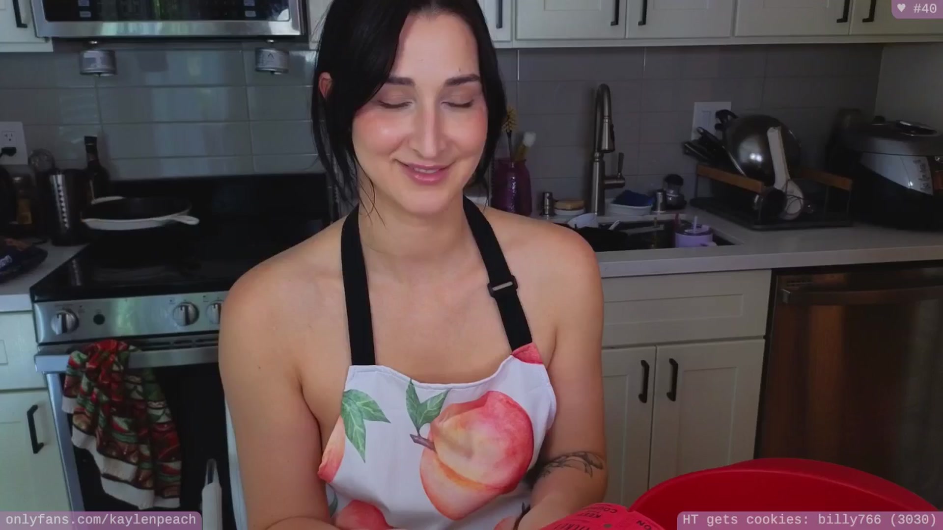 Gallery image thumbnail from KaylenPeach's myfreecams stream on, 05/02/2024, 22:19 image 12 of 20