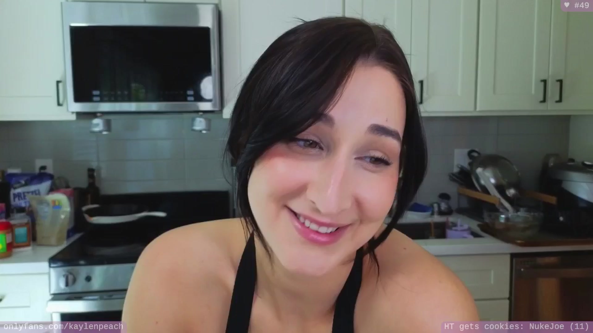 Gallery image thumbnail from KaylenPeach's myfreecams stream on, 05/02/2024, 22:19 image 1 of 20