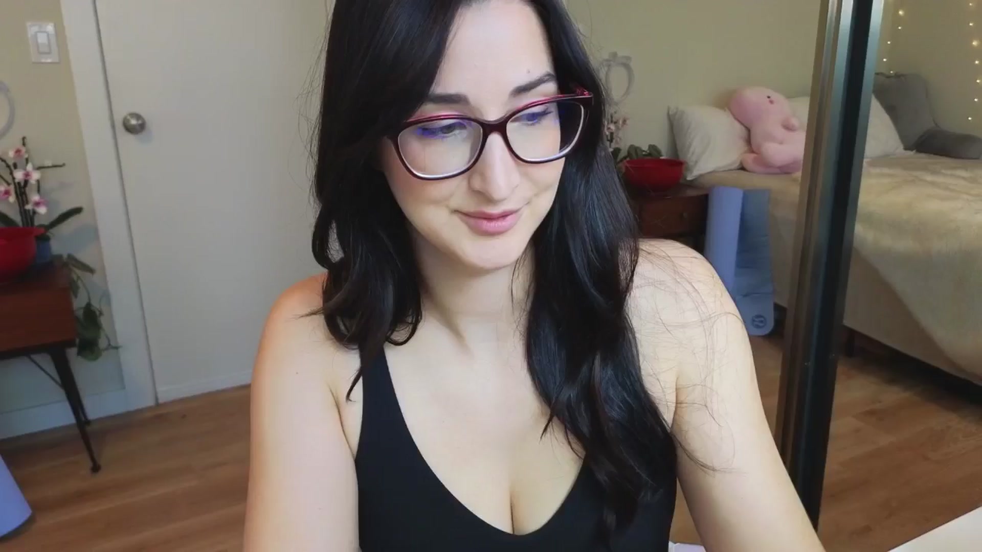 Gallery image thumbnail from KaylenPeach's myfreecams stream on, 05/29/2024, 21:20 image 1 of 20