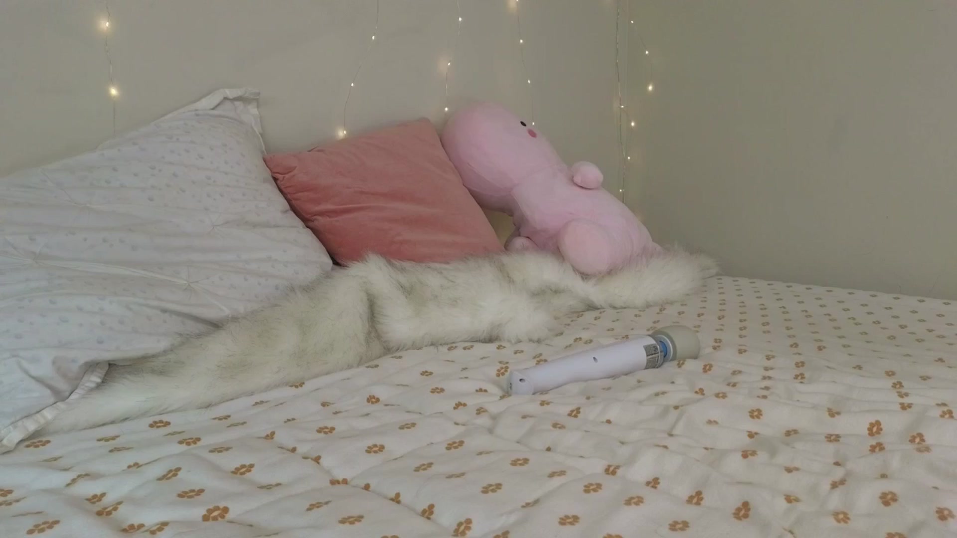 Gallery image thumbnail from KaylenPeach's myfreecams stream on, 08/12/2024, 21:50 image 15 of 20