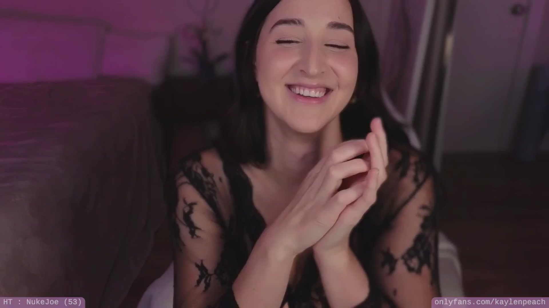Gallery image thumbnail from KaylenPeach's myfreecams stream on, 09/04/2024, 03:57 image 3 of 20