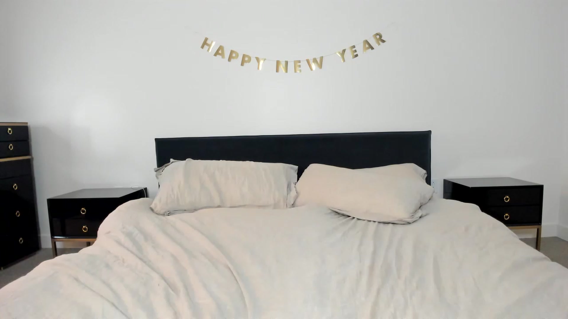Gallery image thumbnail from KayleyGunner's myfreecams stream on, 01/02/2023, 05:59 image 15 of 20