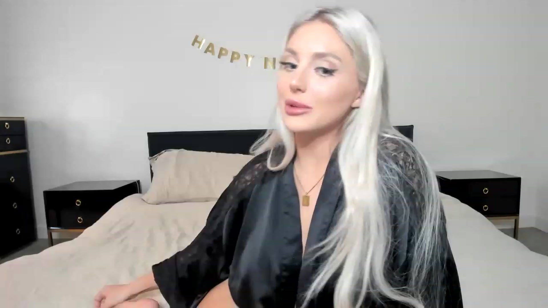 Gallery image thumbnail from KayleyGunner's myfreecams stream on, 01/02/2023, 05:59 image 2 of 20