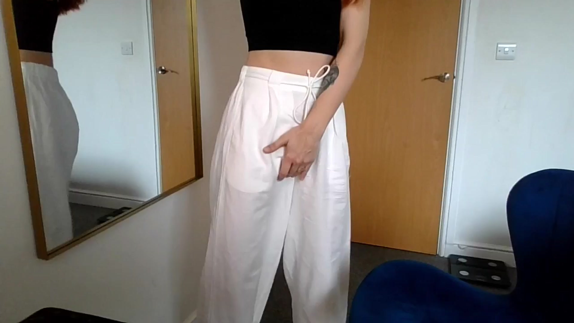 Gallery image thumbnail from KayleyxEmily's myfreecams stream on, 06/15/2024, 11:42 image 15 of 20