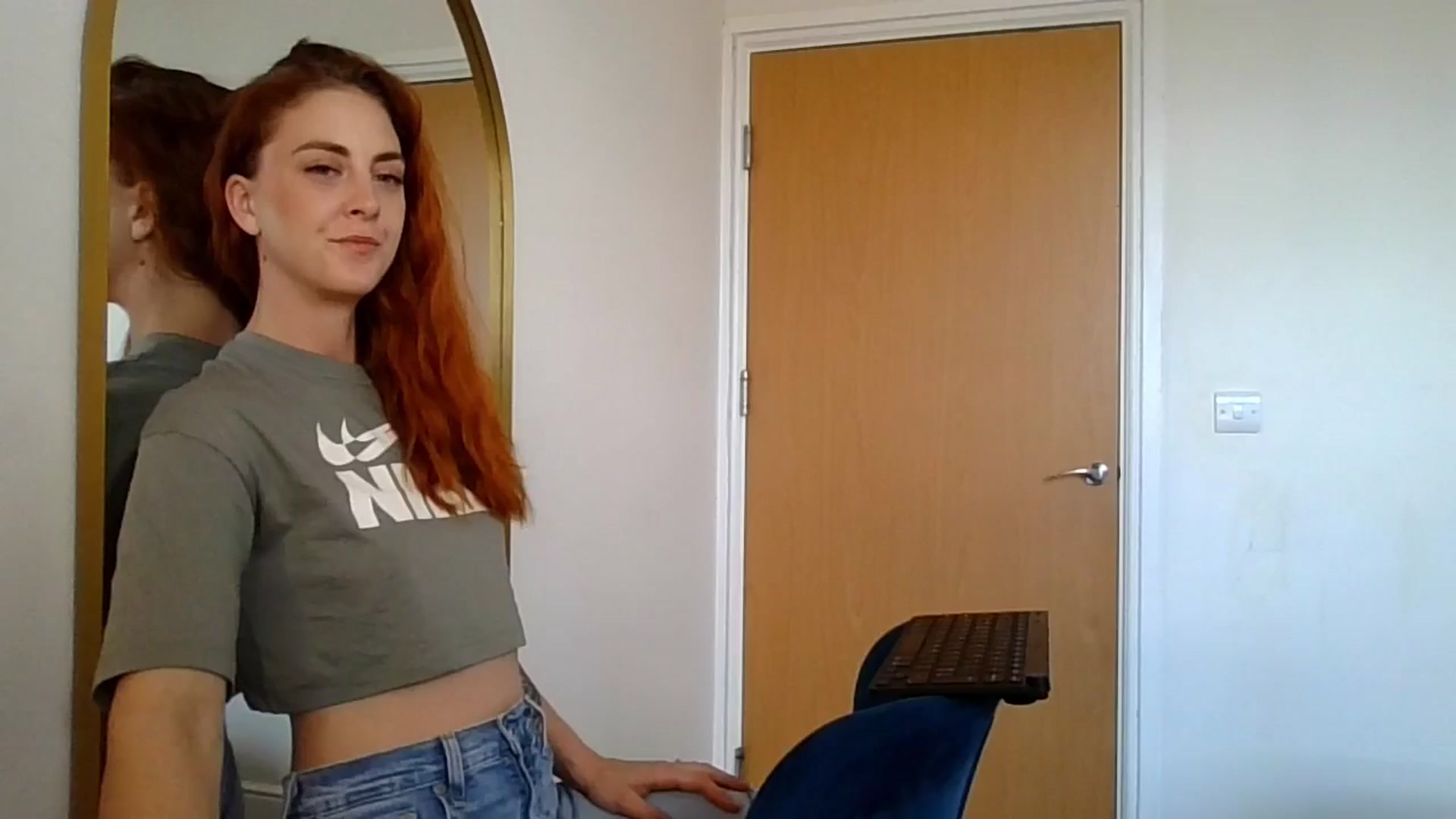 Gallery image thumbnail from KayleyxEmily's myfreecams stream on, 06/21/2024, 12:23 image 18 of 20