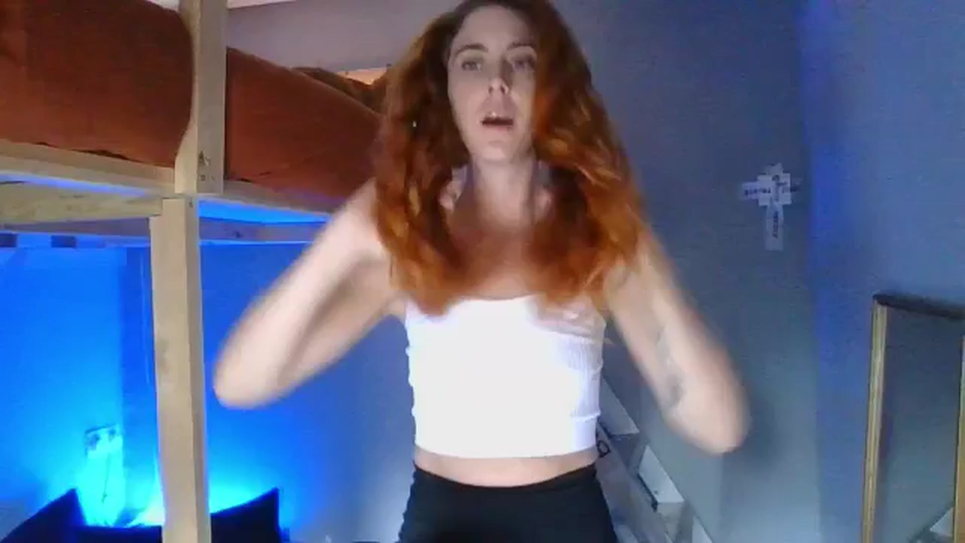 Gallery image thumbnail from KayleyxEmily's myfreecams stream on, 09/16/2024, 13:01 image 7 of 20