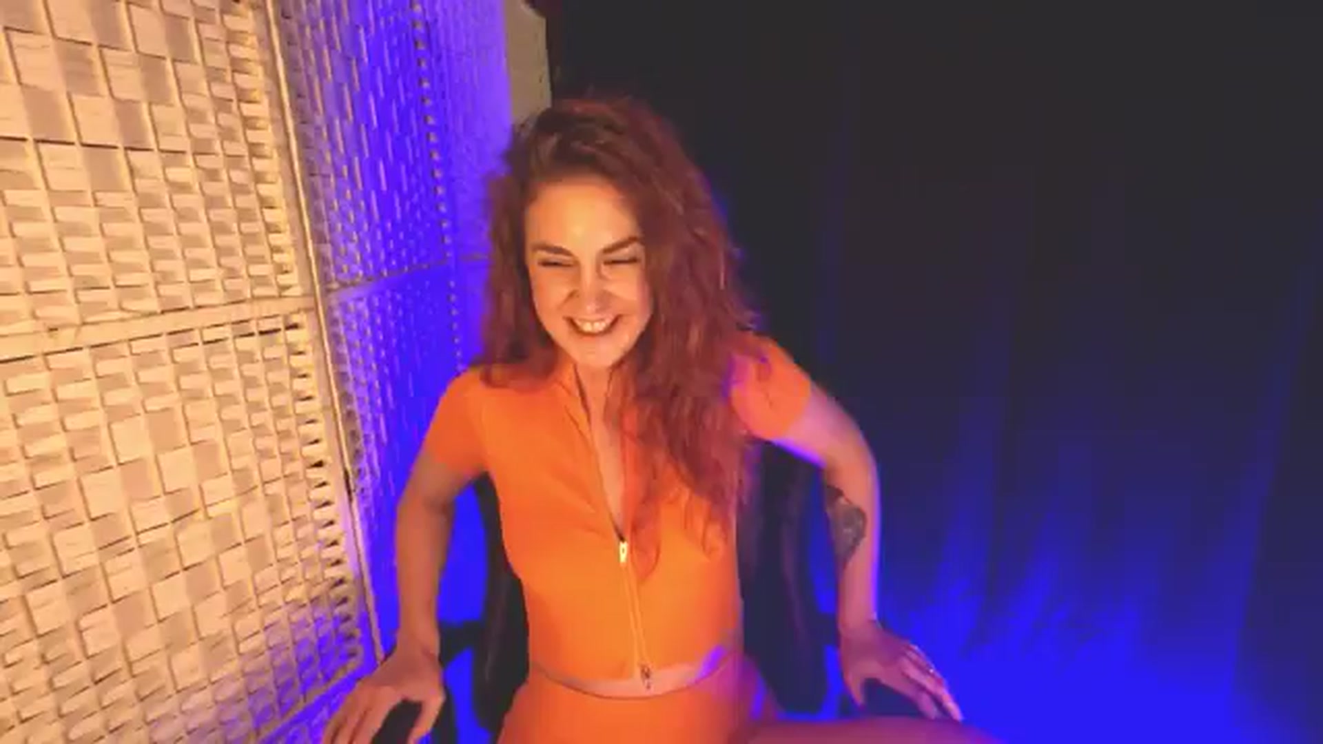 Gallery image thumbnail from KayleyxEmily's myfreecams stream on, 03/19/2025, 17:45 image 15 of 20