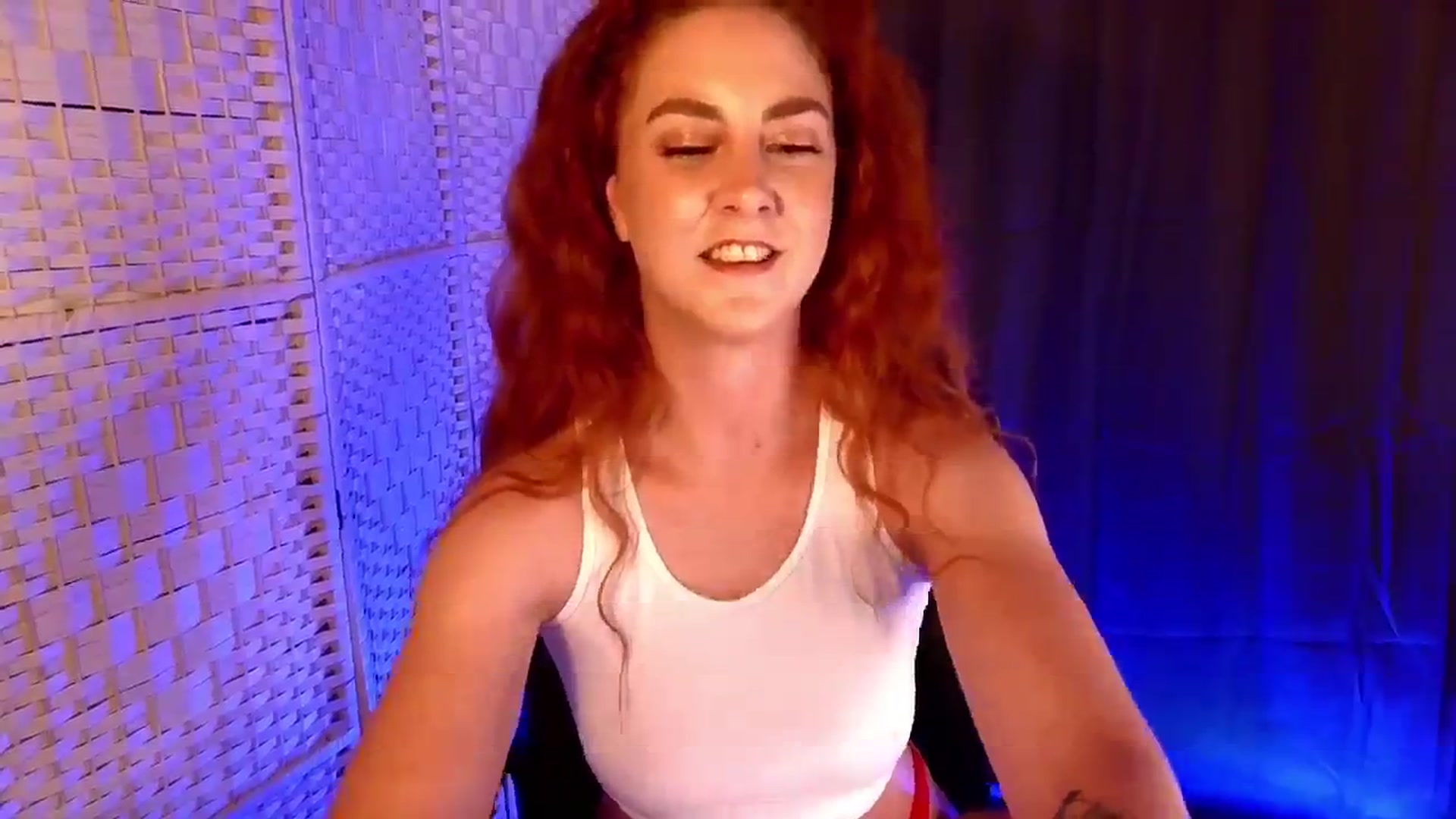 Gallery image thumbnail from KayleyxEmily's myfreecams stream on, 04/22/2025, 16:42 image 14 of 20