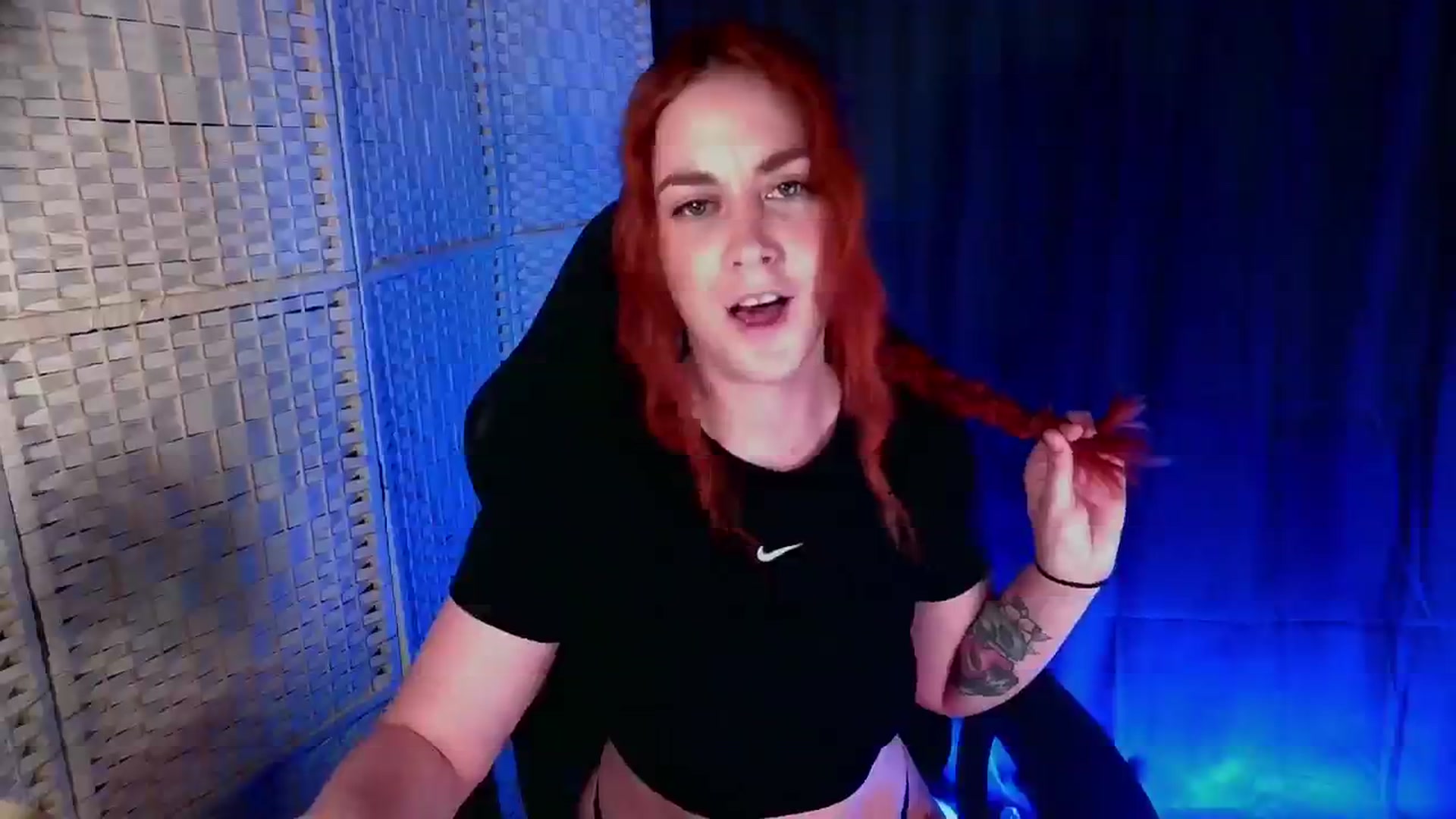 Gallery image thumbnail from KayleyxEmily's myfreecams stream on, 04/30/2025, 17:30 image 18 of 20