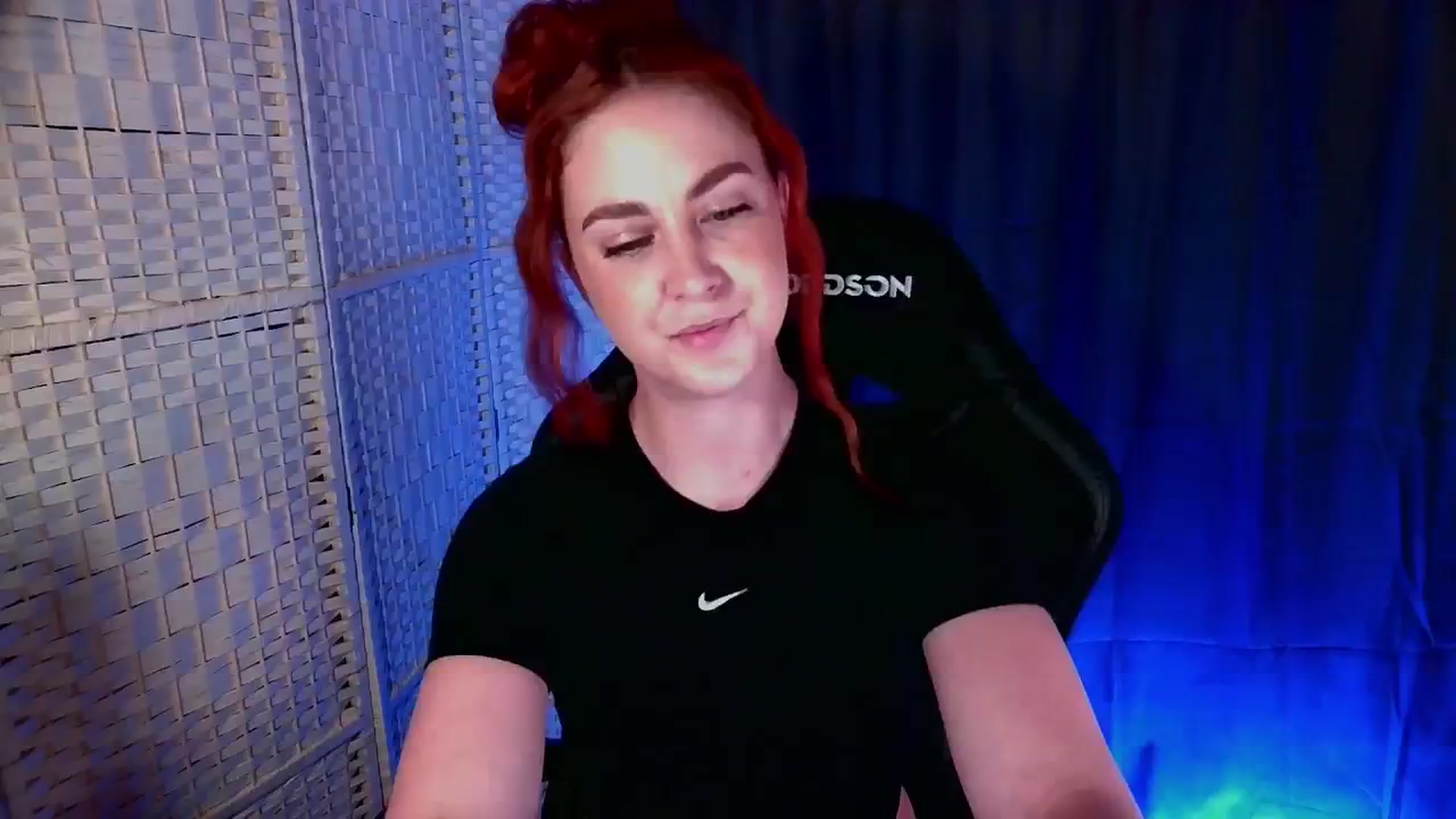 Gallery image thumbnail from KayleyxEmily's myfreecams stream on, 04/30/2025, 17:30 image 3 of 20