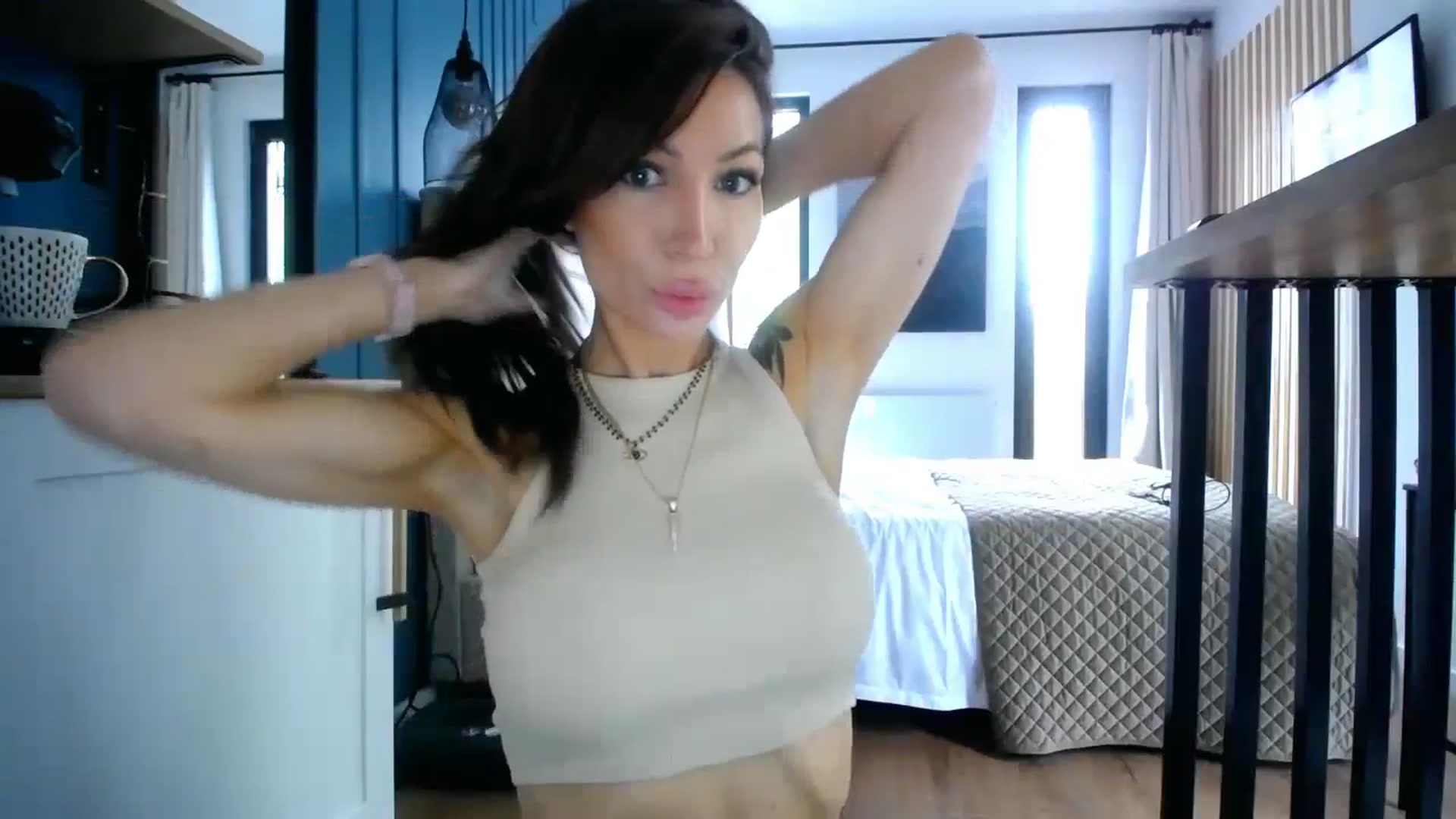 Gallery image thumbnail from Kaylicious's myfreecams stream on, 04/23/2024, 08:13 image 6 of 20