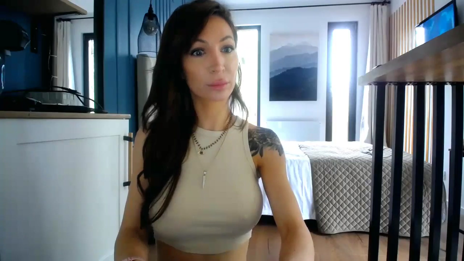 Gallery image thumbnail from Kaylicious's myfreecams stream on, 04/23/2024, 08:13 image 11 of 20