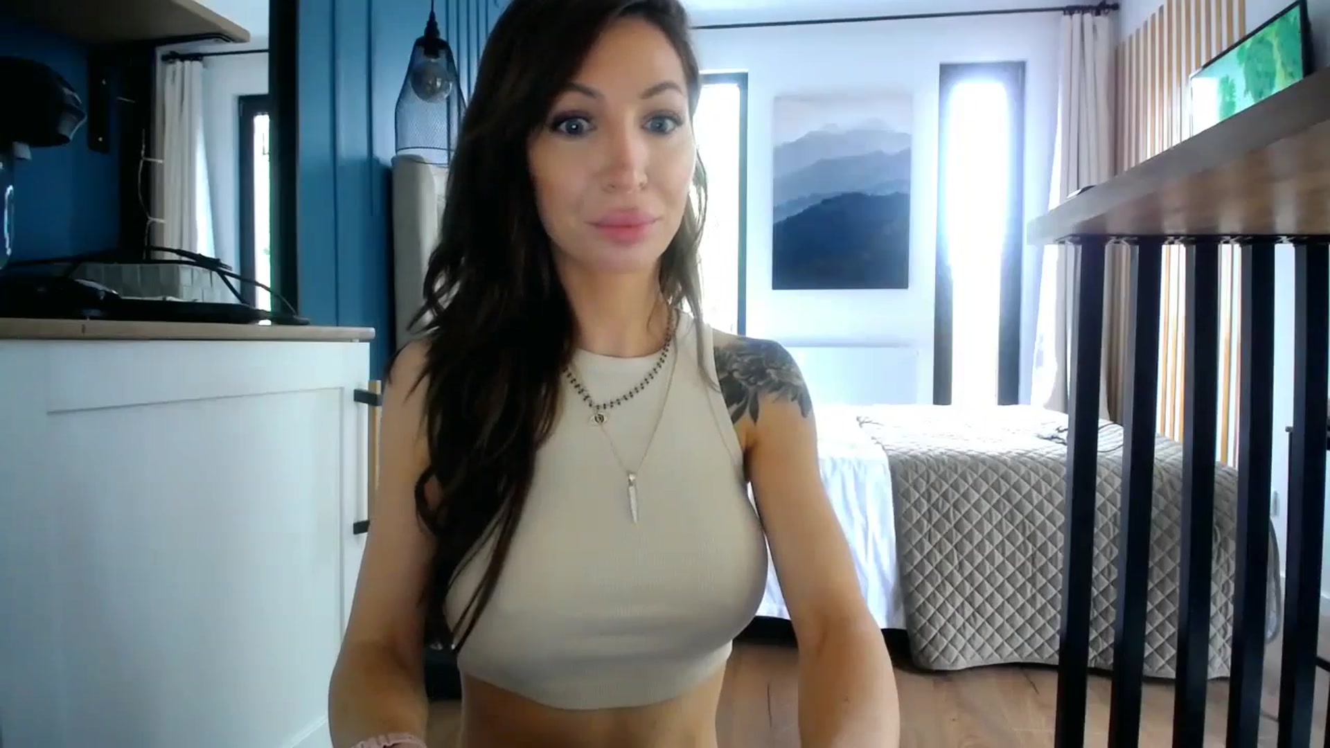 Gallery image thumbnail from Kaylicious's myfreecams stream on, 04/23/2024, 08:13 image 12 of 20