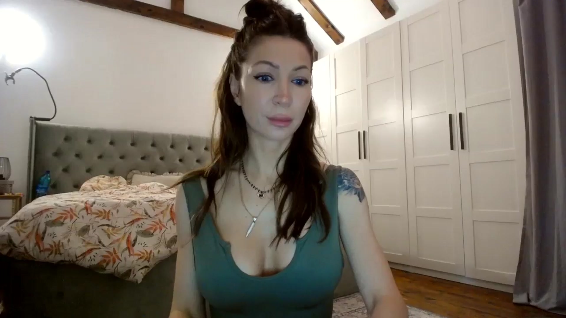 Gallery image thumbnail from Kaylicious's myfreecams stream on, 05/13/2024, 09:15 image 14 of 20