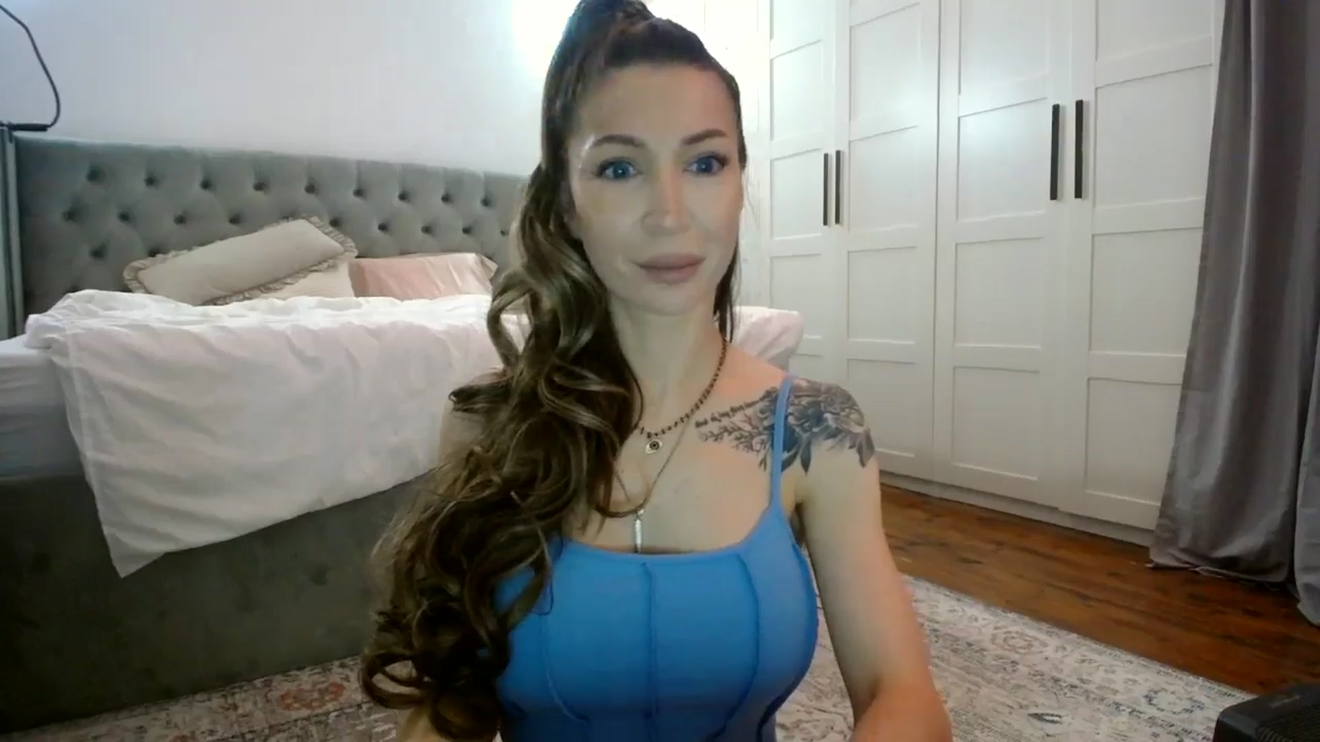 Gallery image thumbnail from Kaylicious's myfreecams stream on, 05/15/2024, 10:22 image 14 of 20