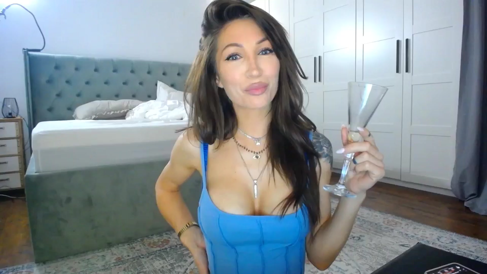 Gallery image thumbnail from Kaylicious's myfreecams stream on, 05/17/2024, 17:30 image 1 of 20