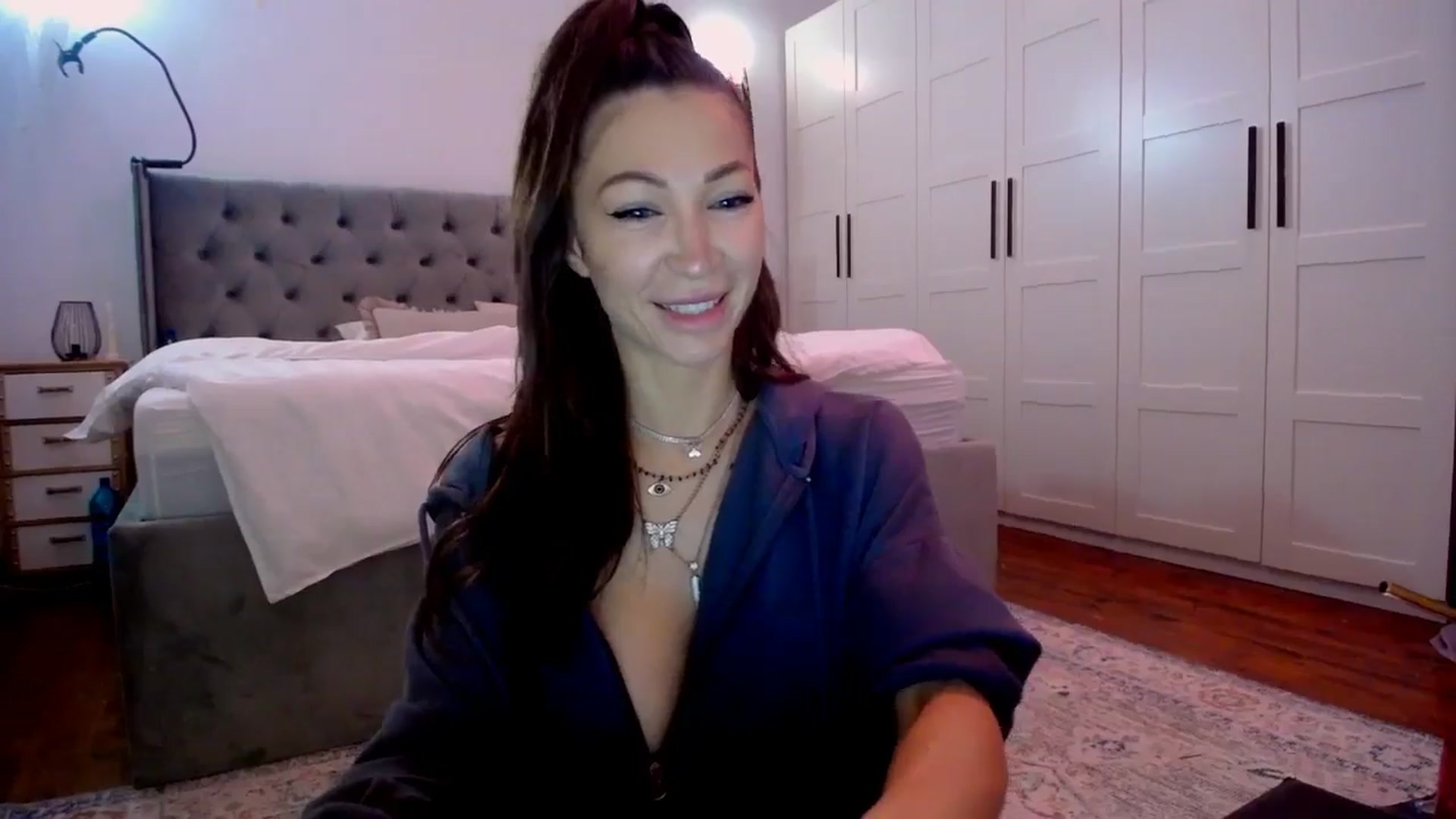 Gallery image thumbnail from Kaylicious's myfreecams stream on, 05/21/2024, 10:15 image 11 of 20