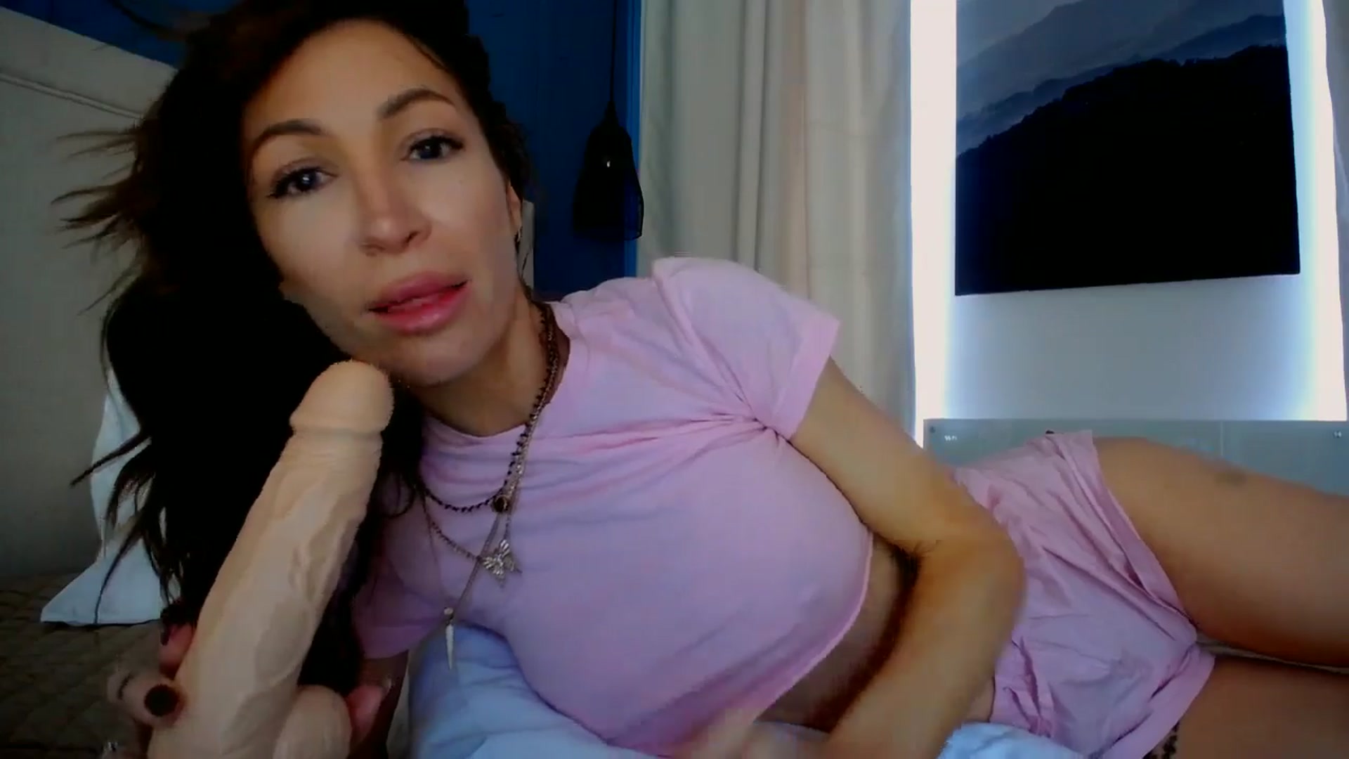 Gallery image thumbnail from Kaylicious's myfreecams stream on, 06/05/2024, 09:38 image 14 of 20
