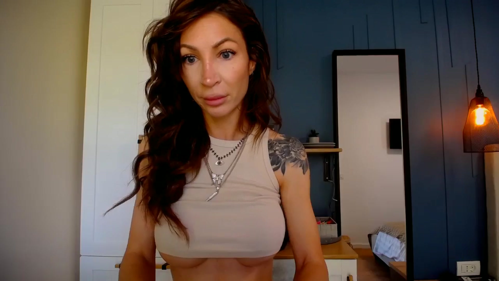 Gallery image thumbnail from Kaylicious's myfreecams stream on, 06/06/2024, 07:32 image 15 of 20