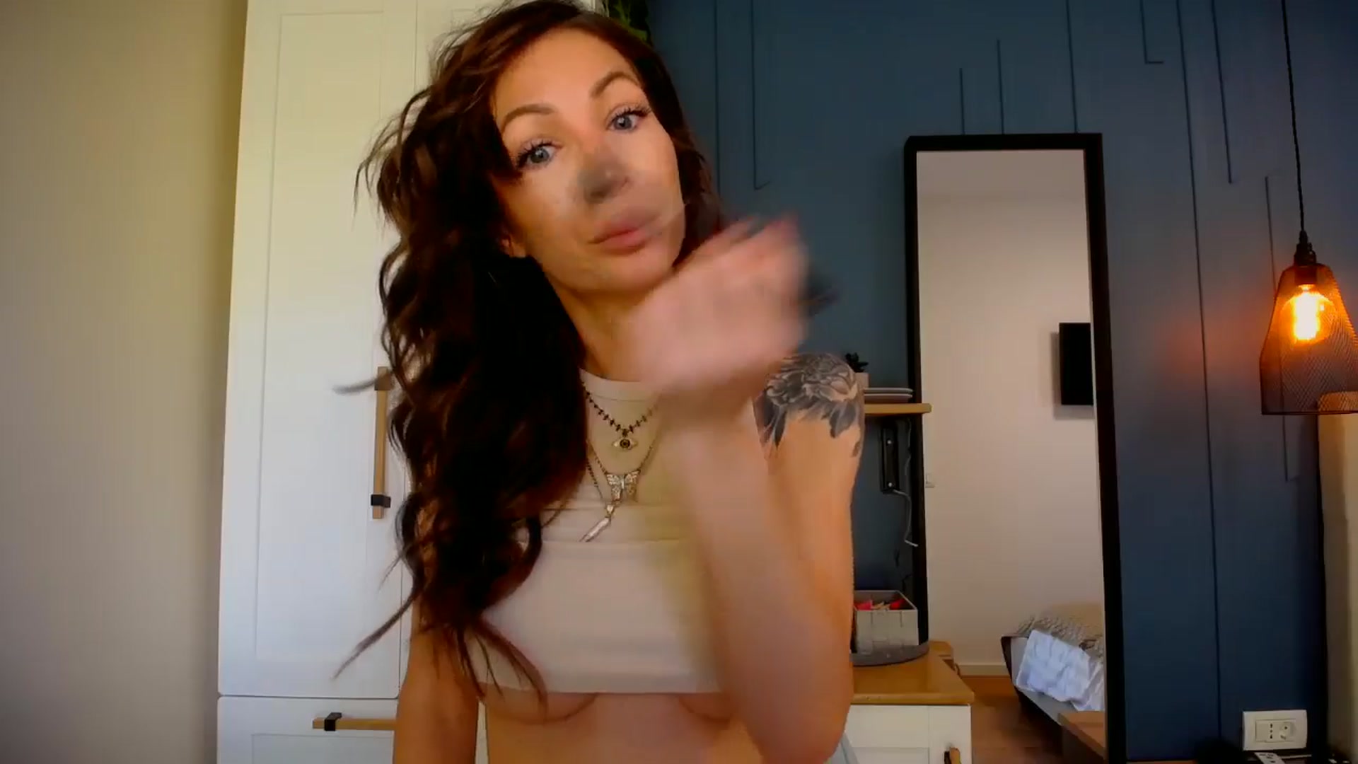 Gallery image thumbnail from Kaylicious's myfreecams stream on, 06/06/2024, 07:32 image 13 of 20