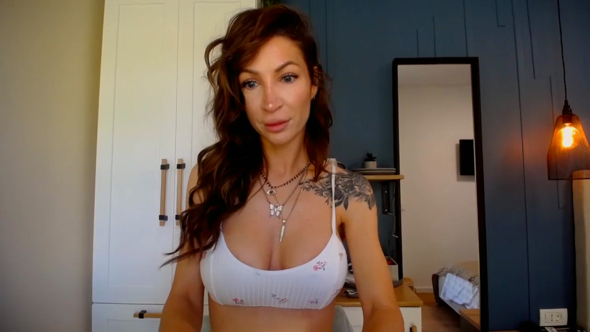 Gallery image thumbnail from Kaylicious's myfreecams stream on, 06/06/2024, 10:12 image 6 of 20