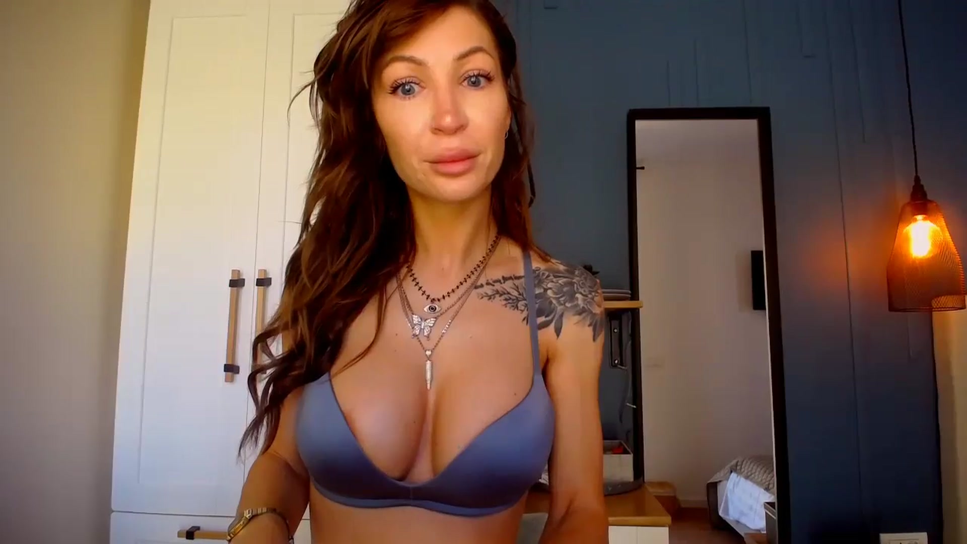 Gallery image thumbnail from Kaylicious's myfreecams stream on, 06/07/2024, 08:14 image 3 of 20